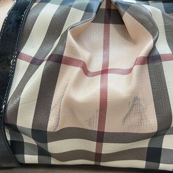 Burberry bag - Picture 7 of 14